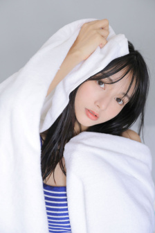 做丰满漂亮的女学生